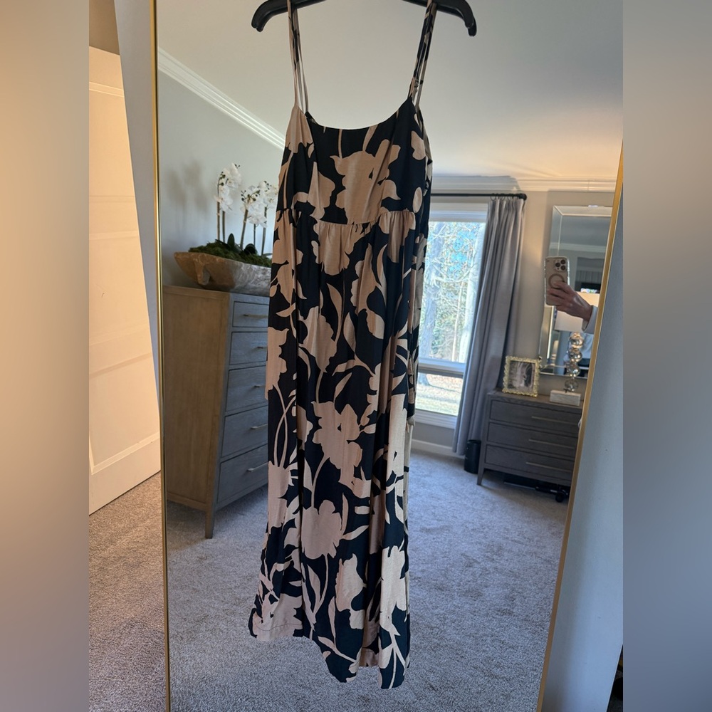 Floral Black and Cream Maxi Dress. NEVER worn! Small.